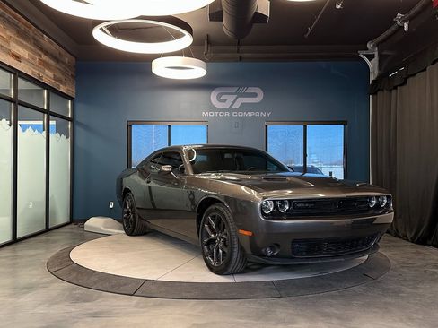 Used 2020 Dodge Challenger SXT w/ Blacktop Package image 1