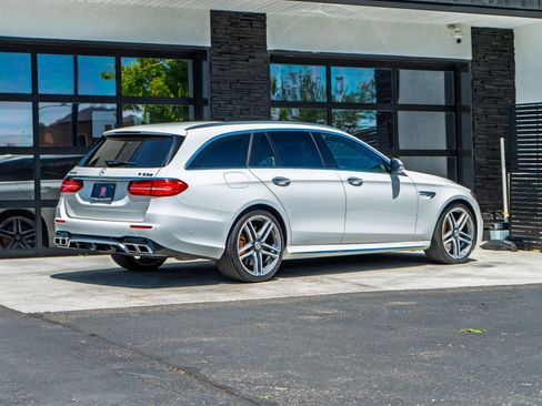 Used 2018 Mercedes-Benz E 63 AMG S image 12