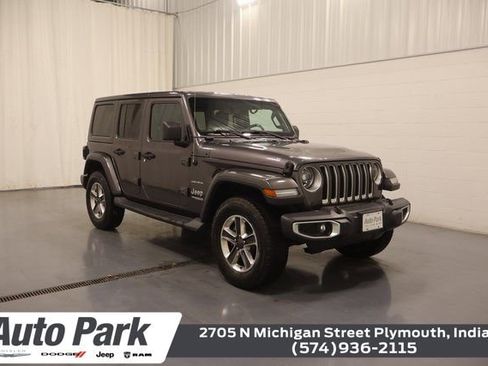 Used 2019 Jeep Wrangler Unlimited Sahara w/ Uconnect 4C Nav & Sound Group image 1
