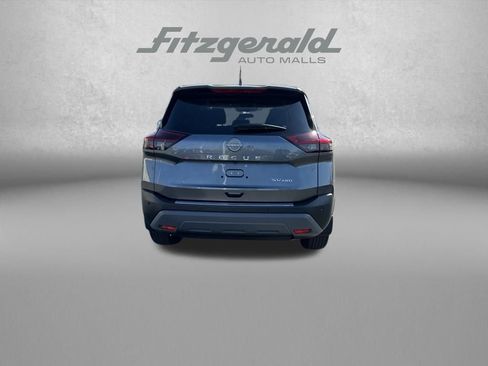 Used 2023 Nissan Rogue SV image 6