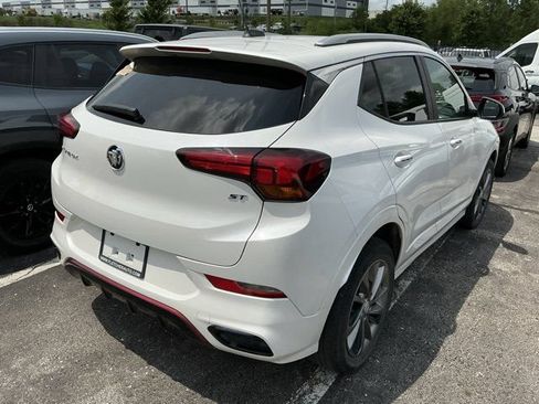 Used 2022 Buick Encore GX Select w/ Sport Touring Package FWD image 6