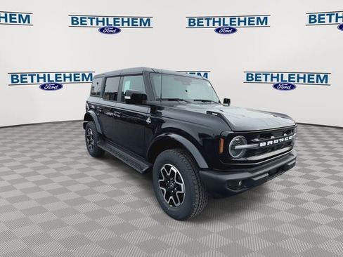 New 2025 Ford Bronco Outer Banks image 2
