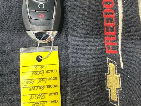 Used 2024 Buick Encore GX Avenir image 29