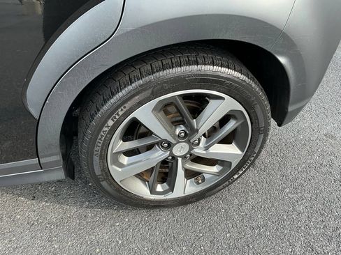 Used 2018 Hyundai Kona Limited AWD/4WD image 15