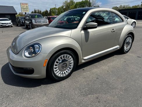 Used 2014 Volkswagen Beetle 1.8T FWD image 1