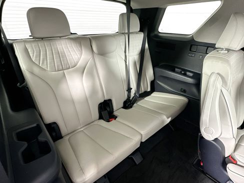 Used 2023 Hyundai Palisade Limited image 29