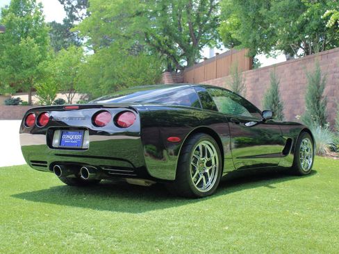 Used 1999 Chevrolet Corvette Coupe w/ Roof Pkg RWD image 23