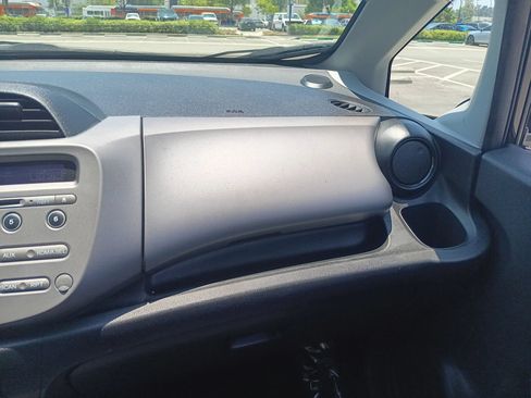 Used 2010 Honda Fit Sport image 18