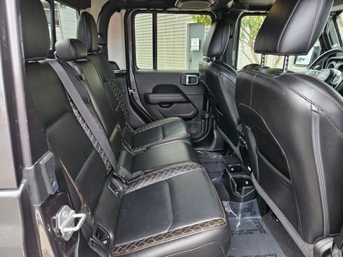 Used 2021 Jeep Gladiator Overland AWD/4WD image 24