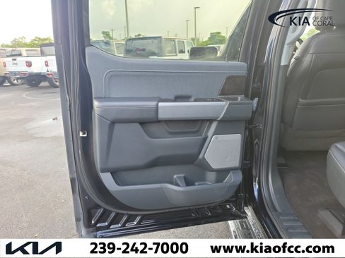 Used 2021 Ford F150 Lariat RWD image 15