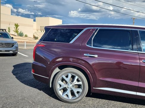 Used 2022 Hyundai Palisade Limited FWD image 5