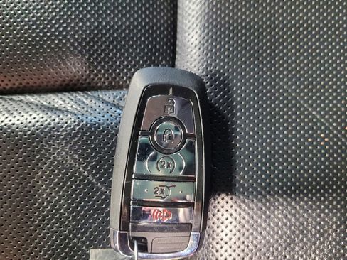 Used 2021 Lincoln Aviator Reserve w/ Equipment Group 201A image 32