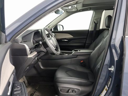 Used 2024 Toyota Grand Highlander FWD image 10