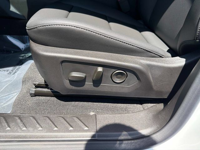 New 2026 GMC Canyon Elevation w/ Convenience Package RWD image 19