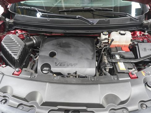 Used 2018 Chevrolet Traverse Premier AWD/4WD image 32