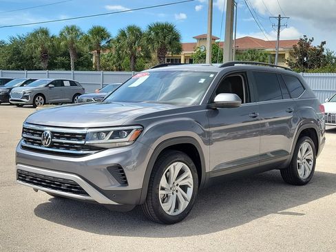 Certified 2023 Volkswagen Atlas SE w/ Panoramic Sunroof Package FWD image 8