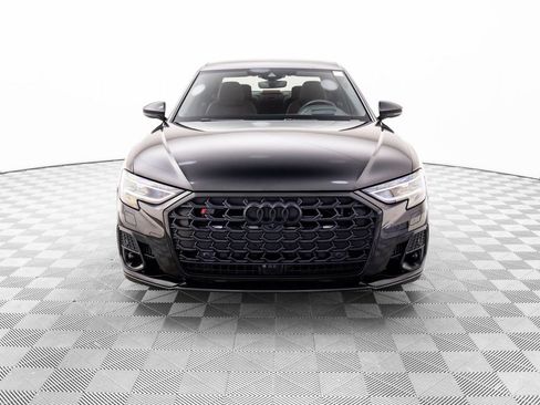 Used 2022 Audi S8 image 9