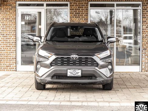 Used 2020 Toyota RAV4 XLE image 34