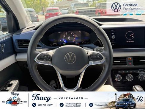 Certified 2023 Volkswagen Taos SE AWD/4WD image 12
