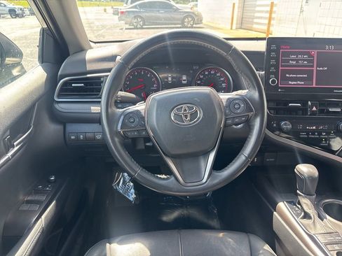 Used 2024 Toyota Camry XSE FWD image 5