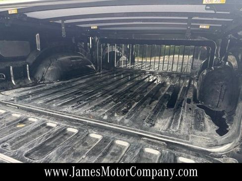 Used 2025 RAM 1500 Laramie w/ Sport Appearance Package AWD/4WD image 19
