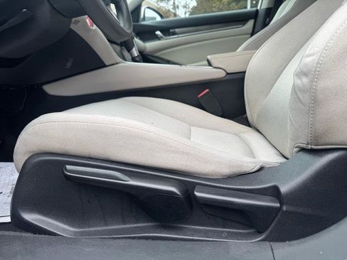 Used 2019 Honda Accord LX image 21