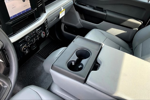 New 2025 Ford F250 XL RWD image 8