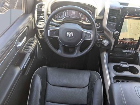 Used 2019 RAM 1500 Laramie AWD/4WD image 16