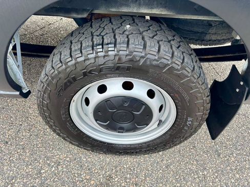 Used 2019 Ford Transit 250 148 Medium Roof image 42