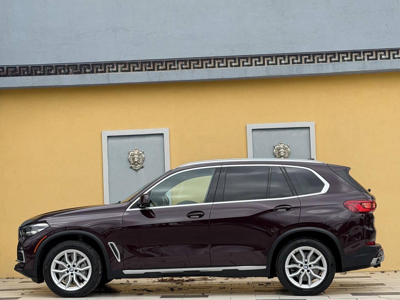 Used 2020 BMW X5 xDrive40i w/ Premium Package AWD/4WD image 8