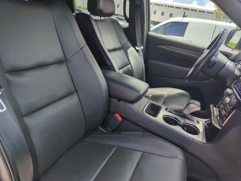 Used 2019 Jeep Grand Cherokee High Altitude RWD image 24