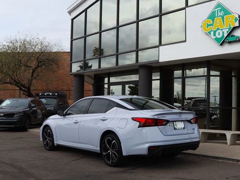 Used 2023 Nissan Altima 2.5 SR image 9