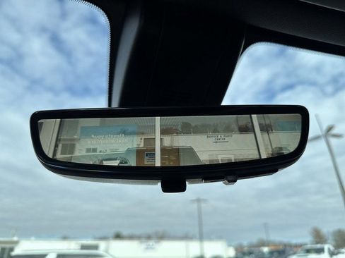 Certified 2021 GMC Sierra 1500 AT4 w/ AT4 Premium Package image 33