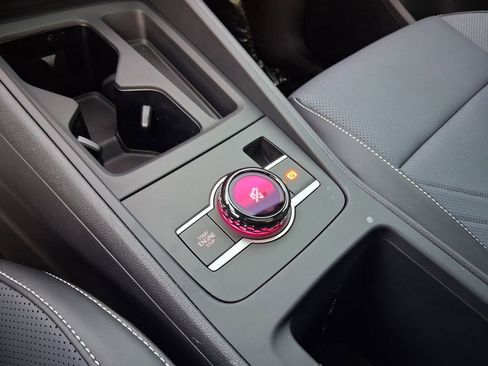 New 2026 Volkswagen Tiguan SE R-Line image 10