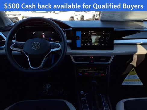 New 2026 Volkswagen Taos SE image 19