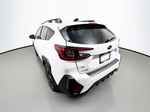 Used 2024 Subaru Crosstrek 2.5i Limited w/ Crosstrek Mirror Package AWD/4WD image 8
