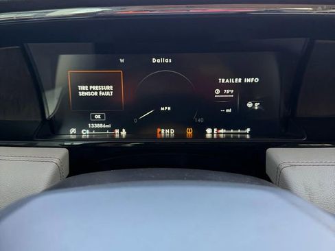 Used 2019 Lincoln Navigator L Select w/ Technology Package image 19