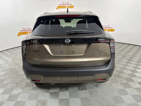 New 2026 Nissan Kicks SV w/ Interior Electronics Package FWD image 4