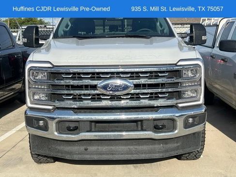 Used 2026 Ford F350 Lariat w/ FX4 Off-Road Package AWD/4WD image 2