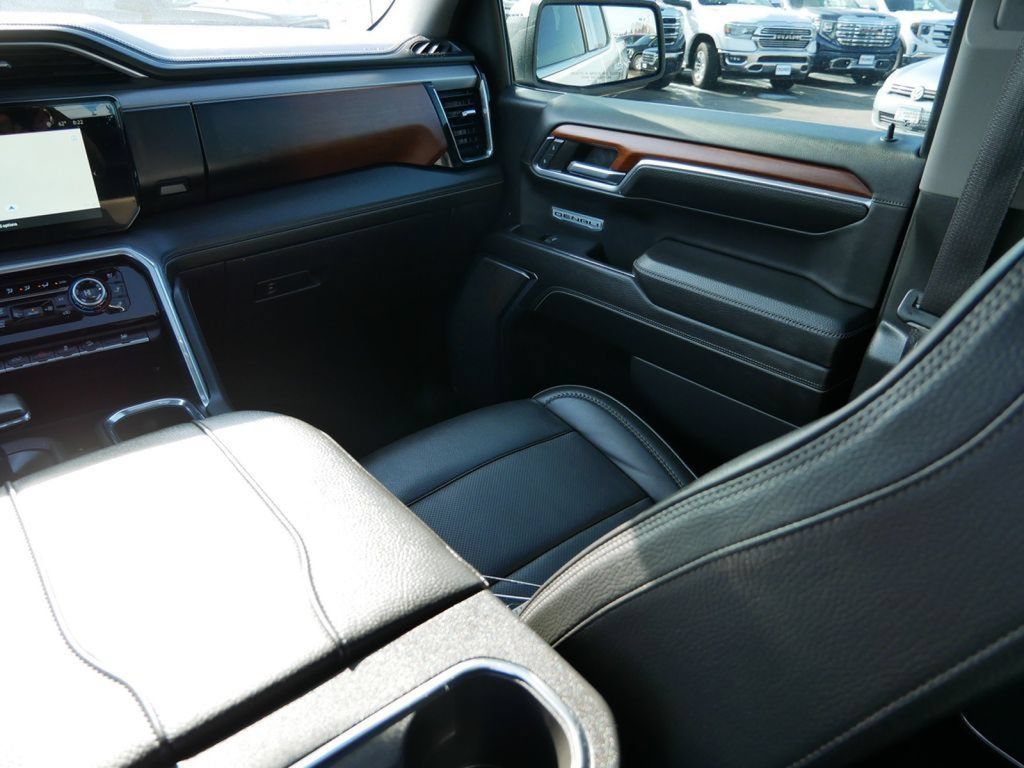 Used 2023 GMC Sierra 1500 Denali w/ Denali Reserve Package AWD/4WD image 20