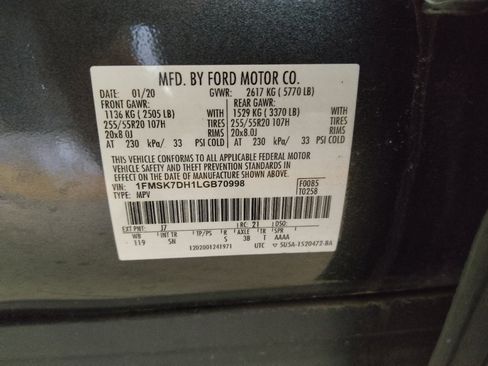 Used 2020 Ford Explorer XLT w/ Equipment Group 202A RWD image 33