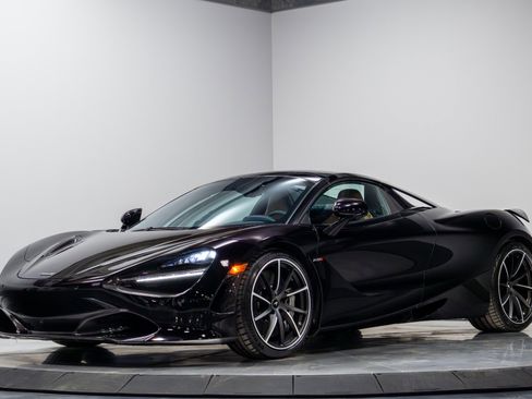 Used 2019 McLaren 720S Luxury RWD image 3
