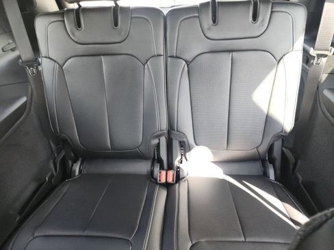 New 2025 Jeep Grand Cherokee L Overland w/ Luxury Tech Group IV image 26