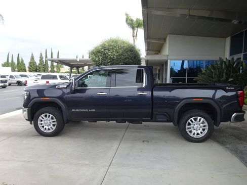 Certified 2024 GMC Sierra 2500 SLT AWD/4WD image 5