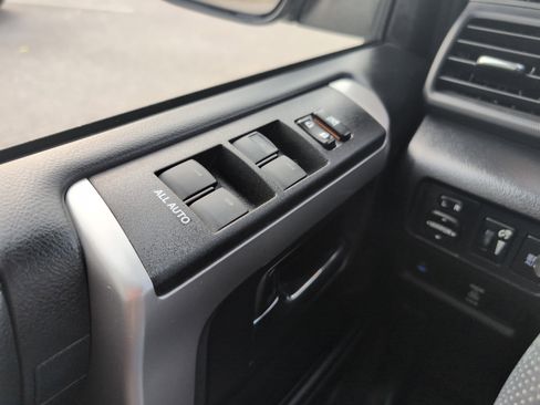 Used 2021 Toyota 4Runner SR5 Premium image 10