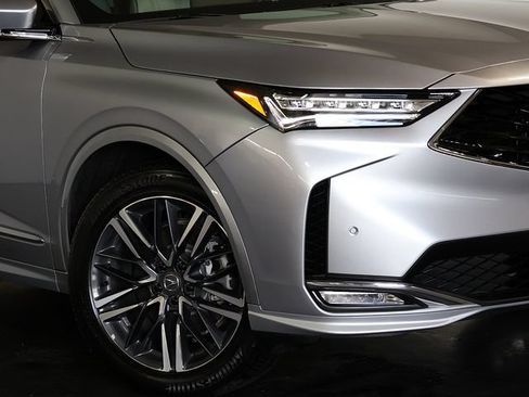 Certified 2026 Acura MDX SH-AWD w/ Advance Package image 8