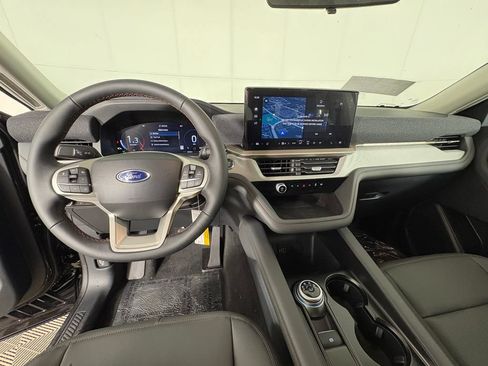 New 2026 Ford Explorer Active w/ Active Comfort Package RWD image 7