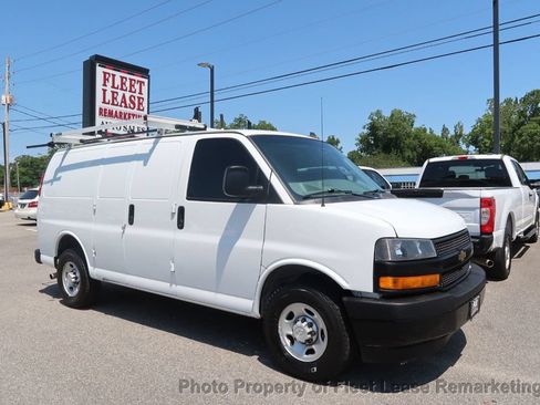 Used 2020 Chevrolet Express 2500 w/ Enhanced Convenience Package RWD image 7