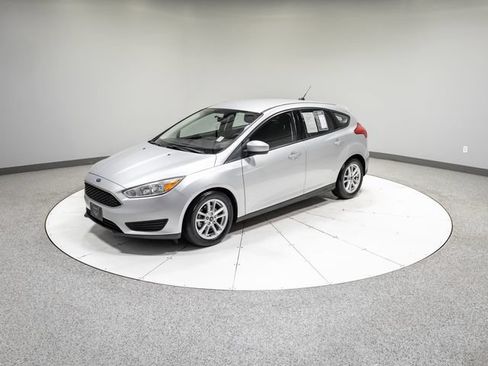 Used 2018 Ford Focus SE FWD image 30