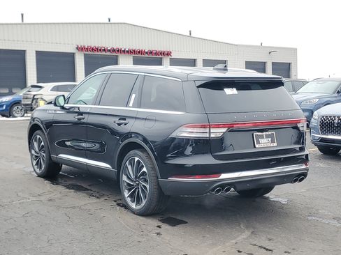 New 2026 Lincoln Aviator Reserve image 3